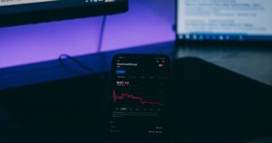Chips en la cuerda floja: la corrección agita al mercado